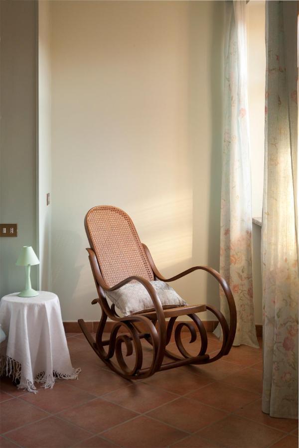 Il Germano Reale Bed & Breakfast Alba  Bagian luar foto