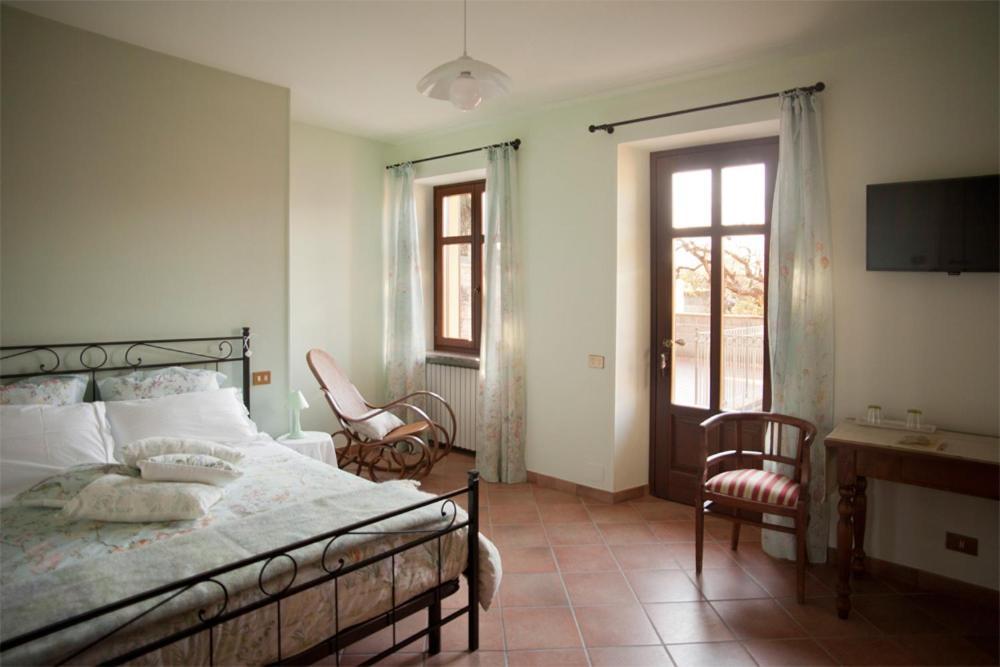 Il Germano Reale Bed & Breakfast Alba  Bagian luar foto