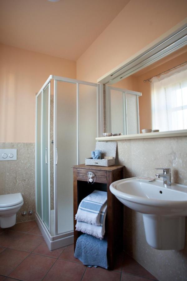 Il Germano Reale Bed & Breakfast Alba  Bagian luar foto