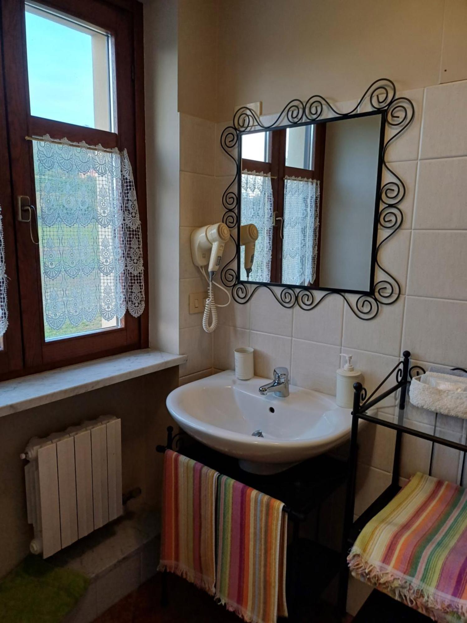 Il Germano Reale Bed & Breakfast Alba  Ruang foto